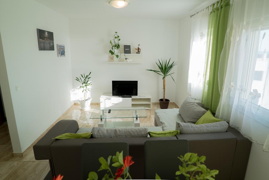 Apartmani Ruzica Макарска Экстерьер фото