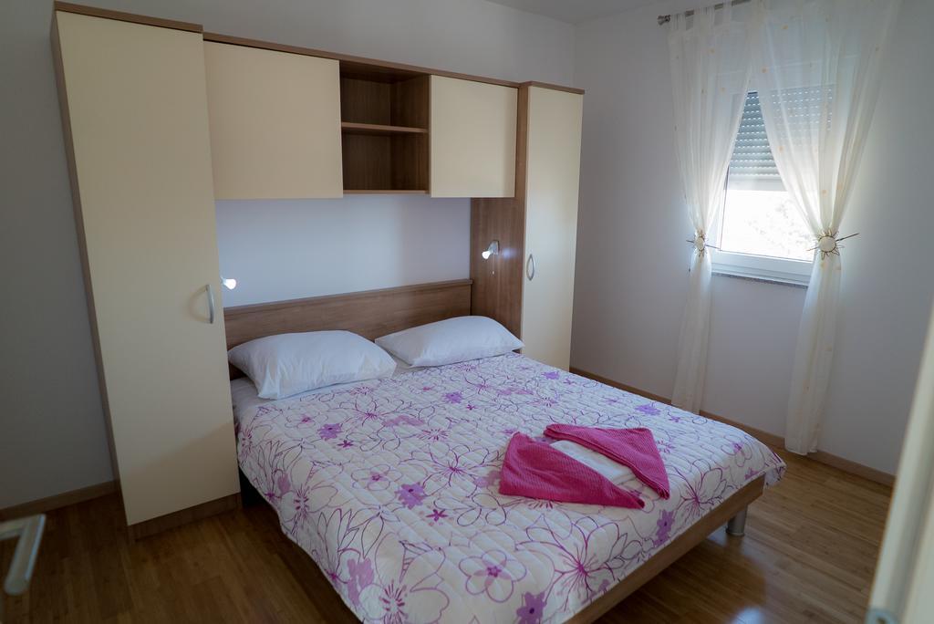 Apartmani Ruzica Макарска Экстерьер фото